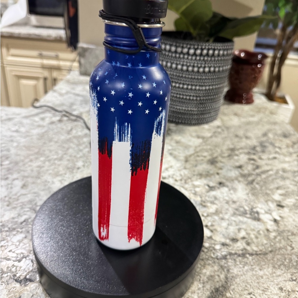 BottleKeeper - Bottle holder and Insulator to keep your beer colder - Long neck